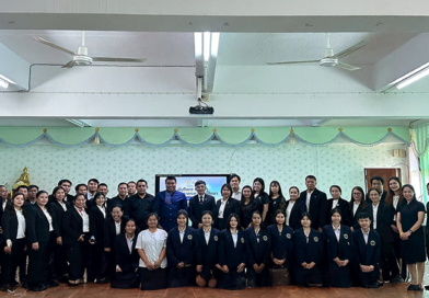 คณะครูศึกษาดูงาน